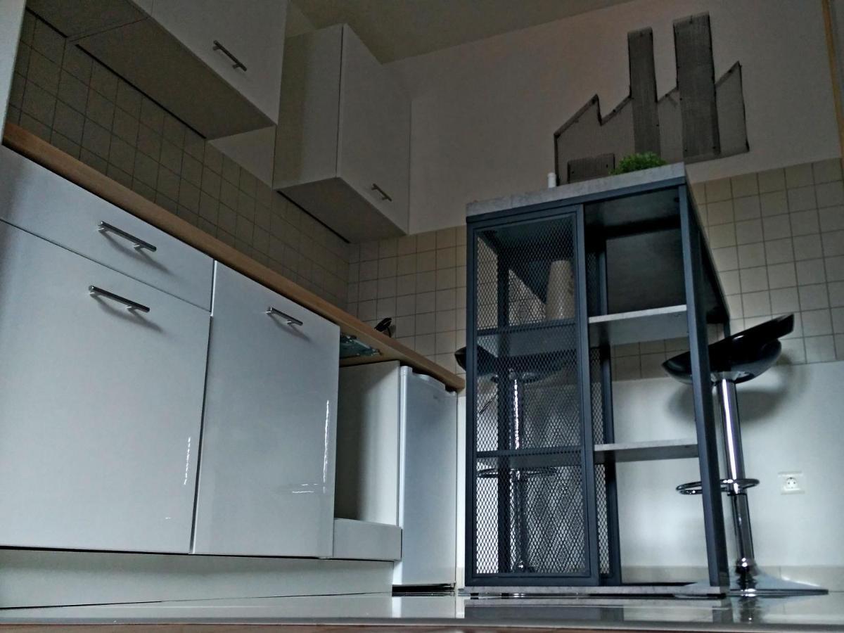 Factory - Self Check In Apartment Osijek Exterior photo